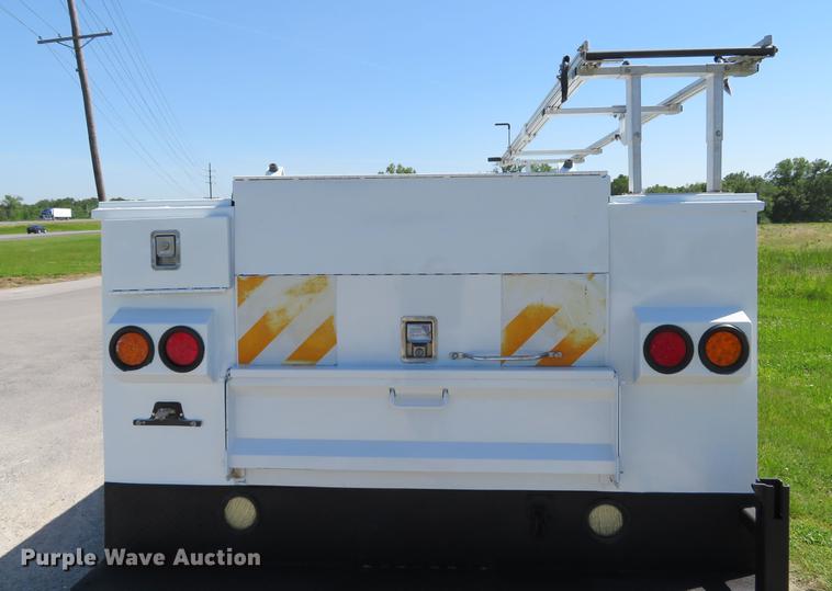 image for item DE8083 2012 Ford F350 Super Duty XL utility bed pickup truck