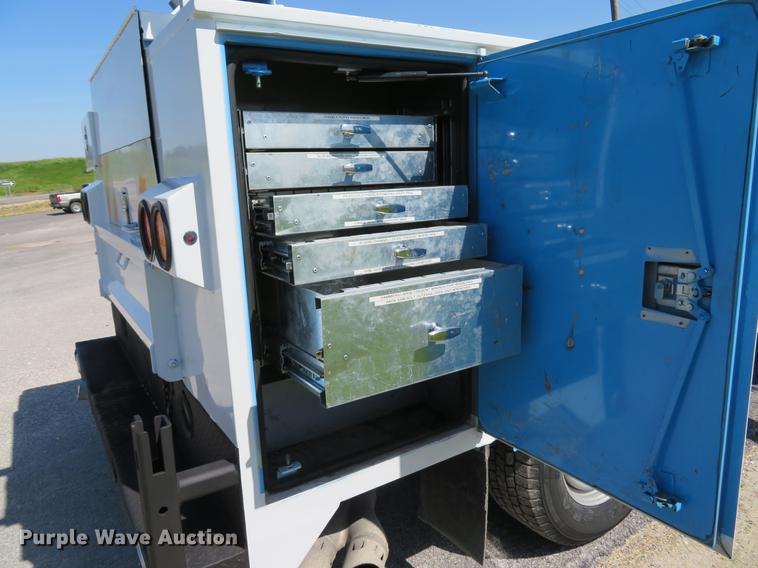 image for item DE8083 2012 Ford F350 Super Duty XL utility bed pickup truck