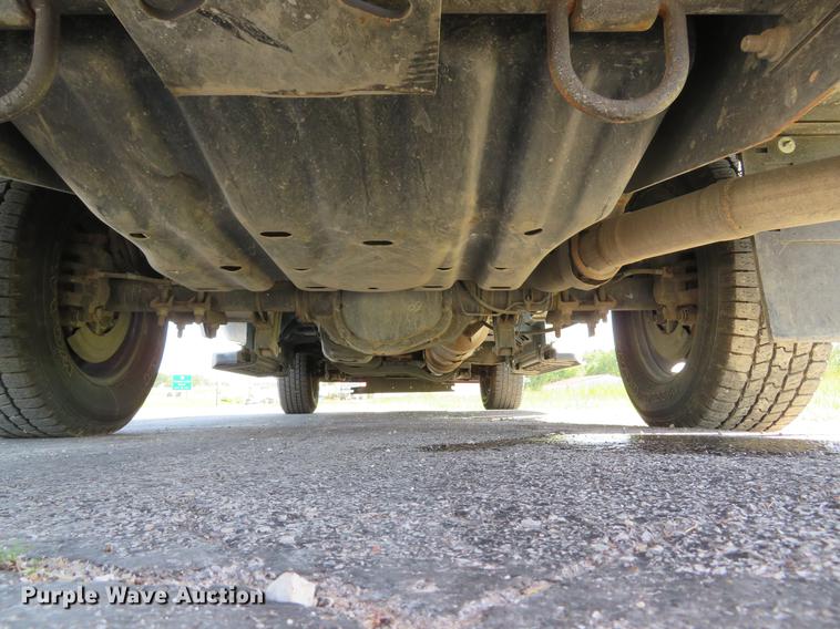 image for item DE8083 2012 Ford F350 Super Duty XL utility bed pickup truck