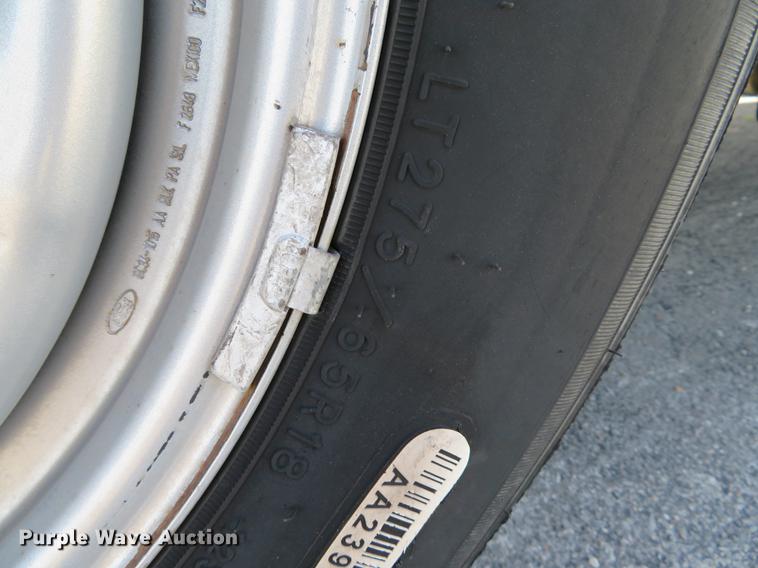 image for item DE8083 2012 Ford F350 Super Duty XL utility bed pickup truck