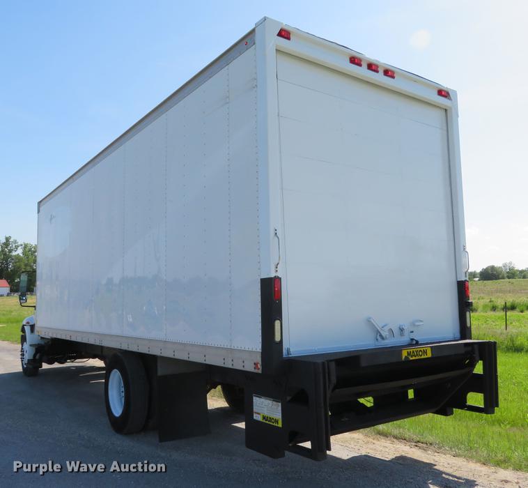 image for item DE8085 2013 International 4300 box truck