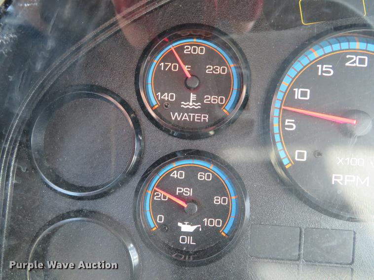 image for item DE8085 2013 International 4300 box truck