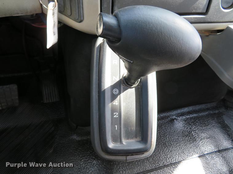 image for item DE8085 2013 International 4300 box truck