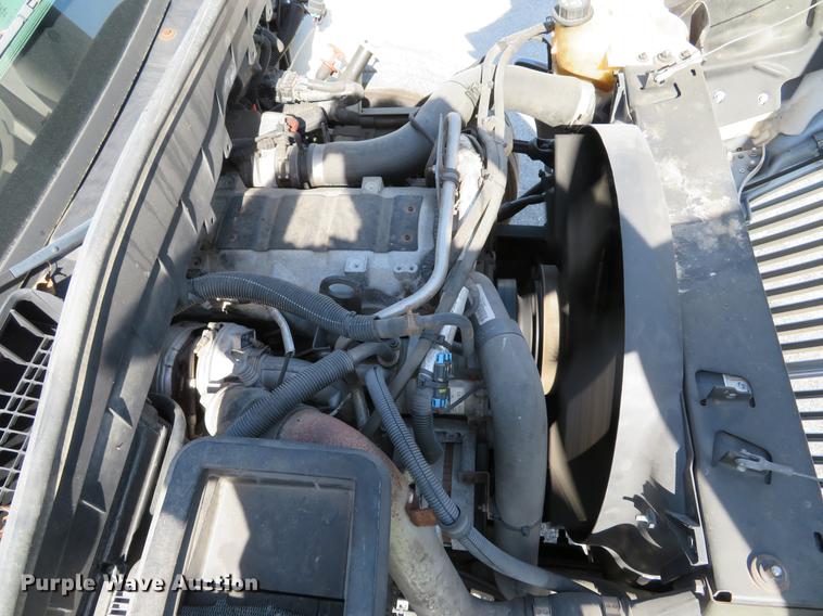 image for item DE8085 2013 International 4300 box truck