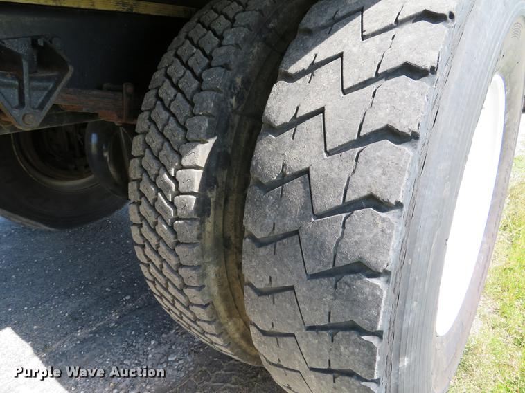 image for item DE8085 2013 International 4300 box truck