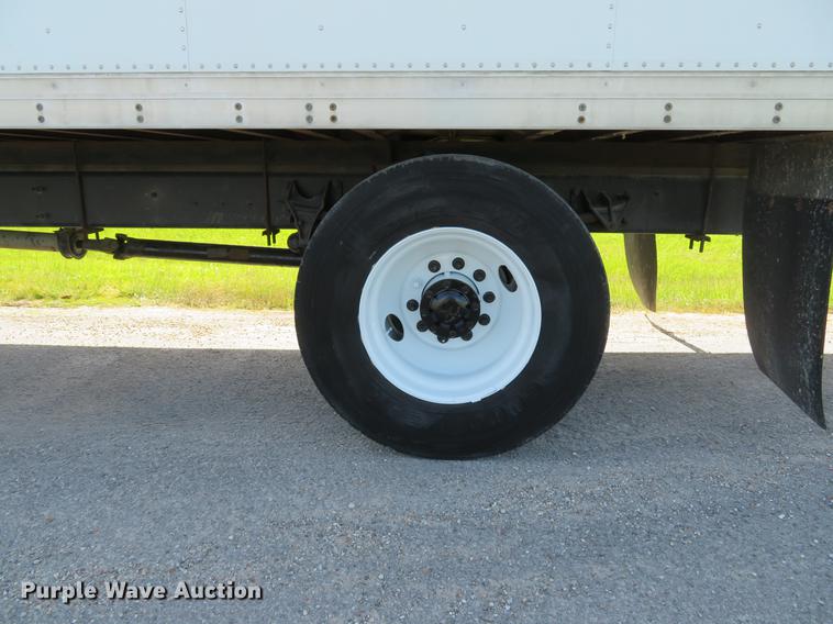 image for item DE8085 2013 International 4300 box truck