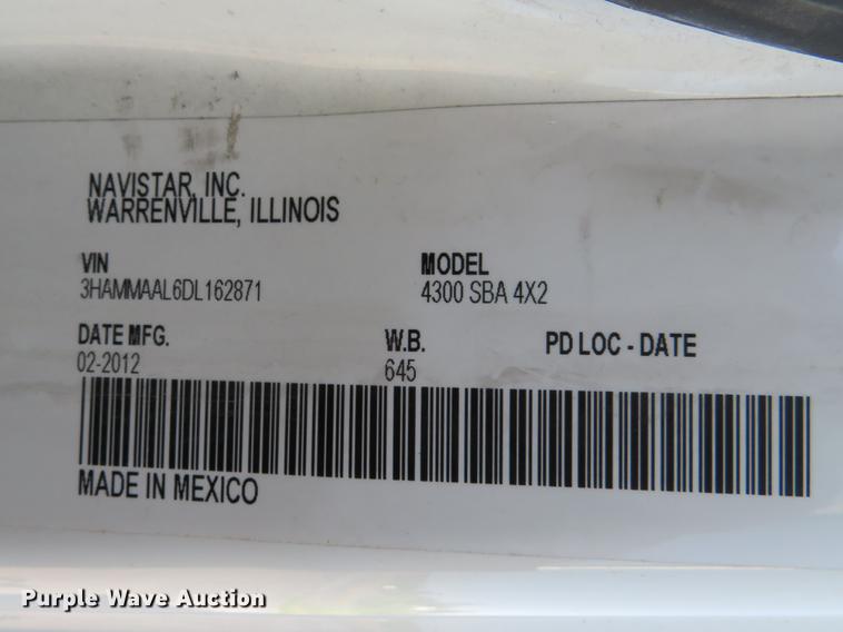 image for item DE8085 2013 International 4300 box truck