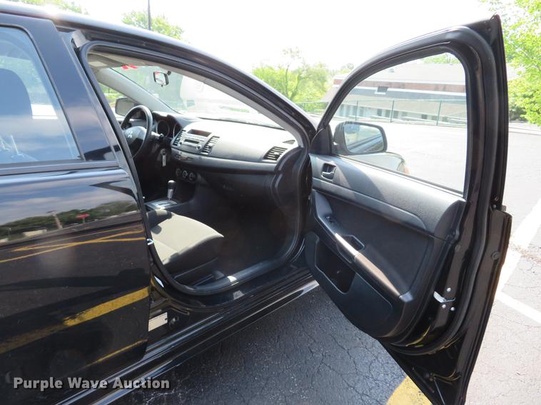 image for item DE8086 2010 Mitsubishi Lancer