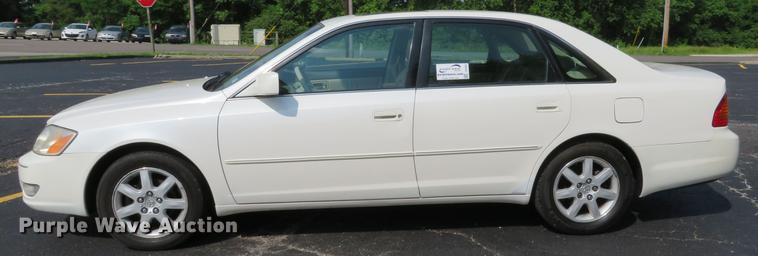 image for item DE8087 2000 Toyota Avalon XLS