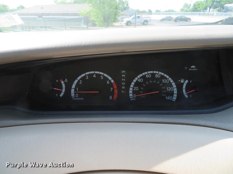 image for item DE8087 2000 Toyota Avalon XLS