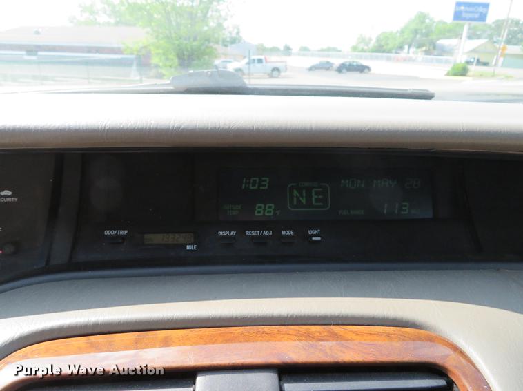 image for item DE8087 2000 Toyota Avalon XLS