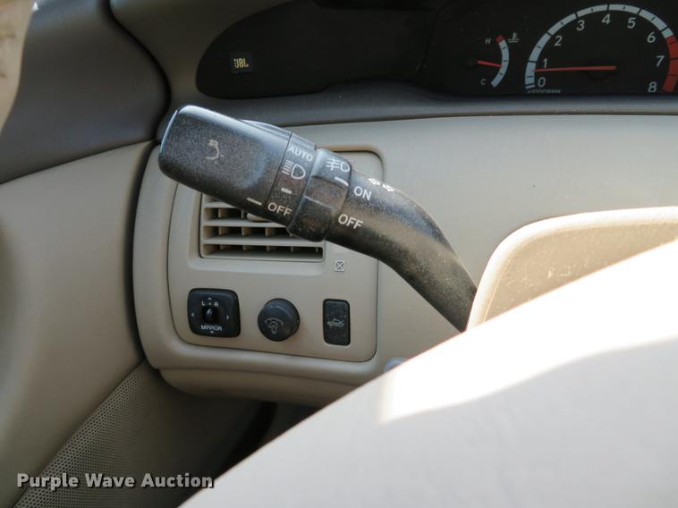 image for item DE8087 2000 Toyota Avalon XLS