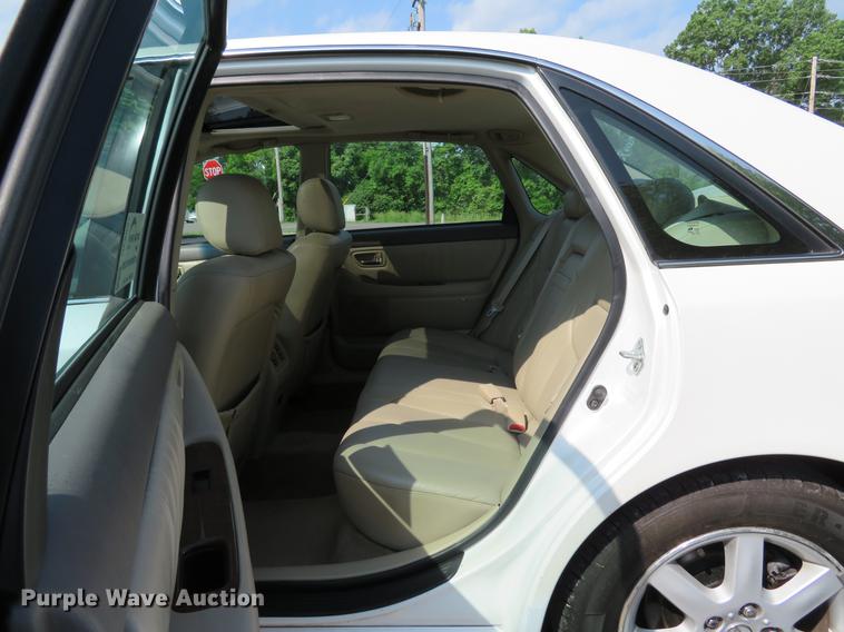 image for item DE8087 2000 Toyota Avalon XLS