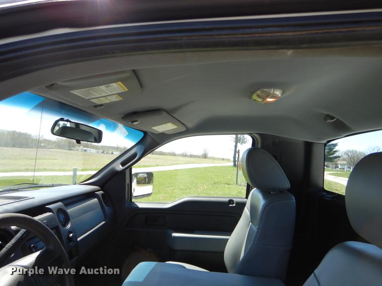 image for item DE8298 2013 Ford F150 XL pickup truck