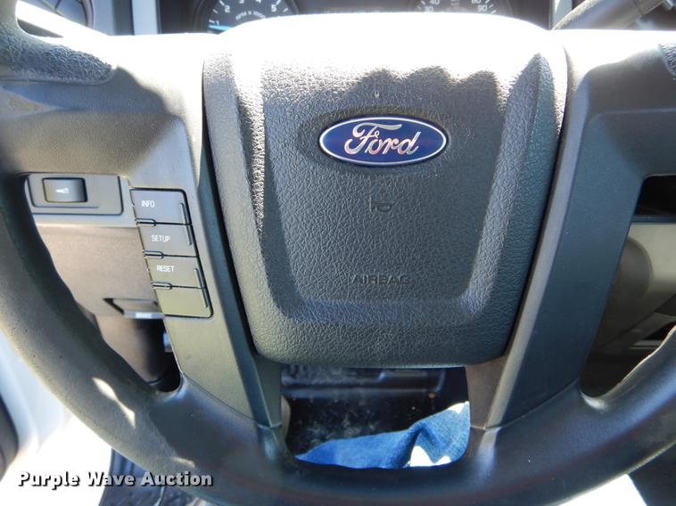 image for item DE8298 2013 Ford F150 XL pickup truck