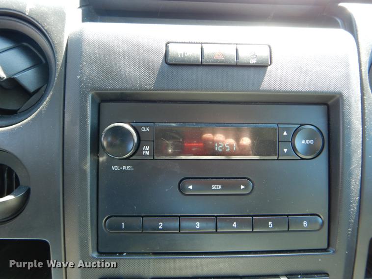 image for item DE8298 2013 Ford F150 XL pickup truck