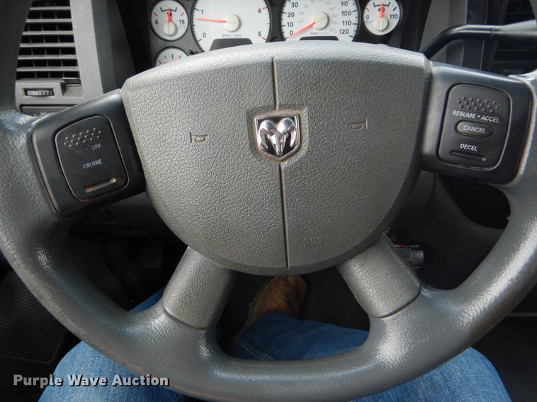 image for item DE8397 2008 Dodge Ram 4500HD Quad Cab utility truck