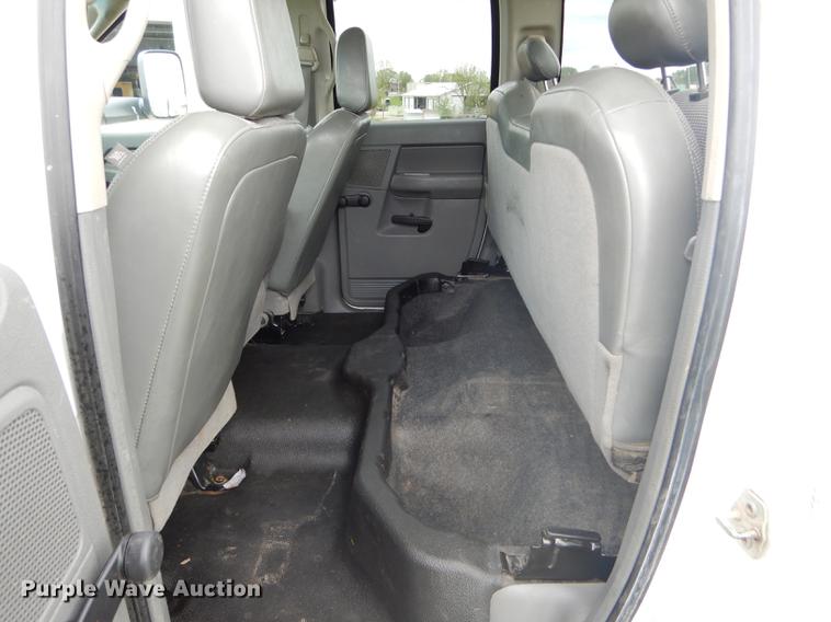 image for item DE8397 2008 Dodge Ram 4500HD Quad Cab utility truck