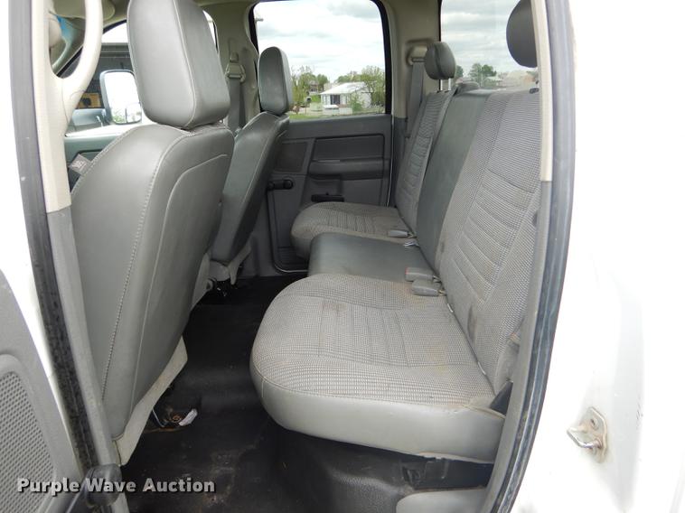 image for item DE8397 2008 Dodge Ram 4500HD Quad Cab utility truck