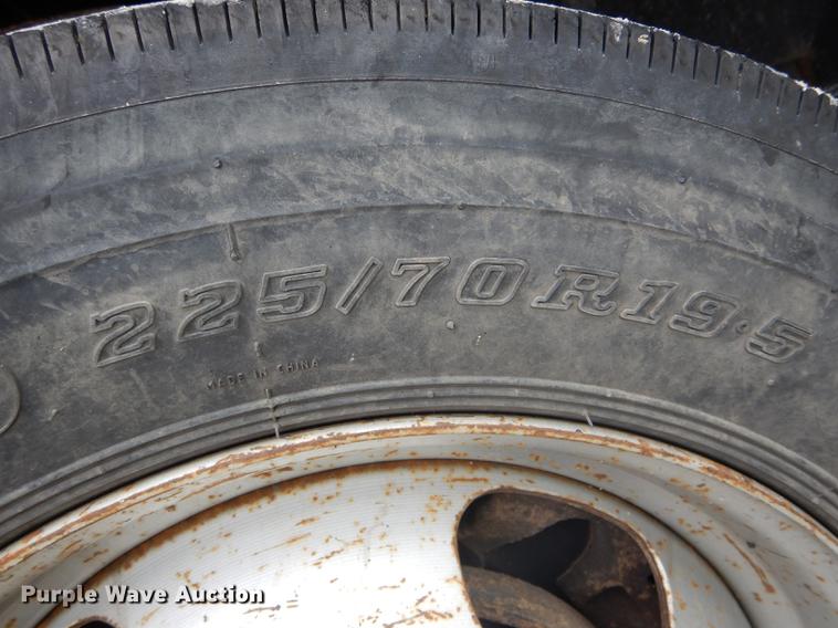 image for item DE8397 2008 Dodge Ram 4500HD Quad Cab utility truck