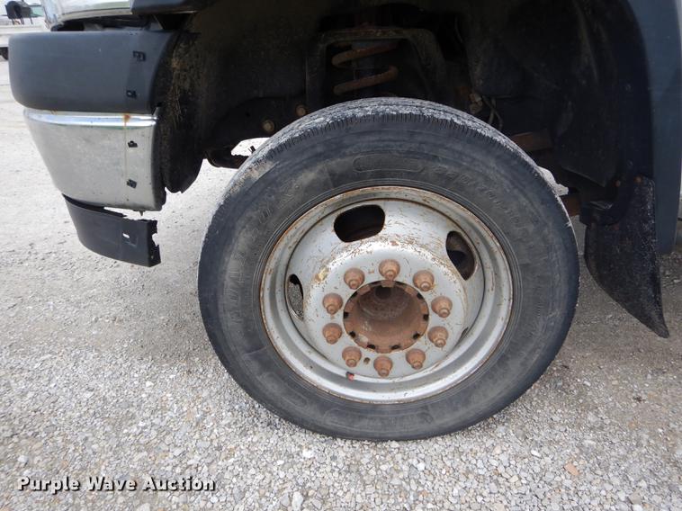 image for item DE8397 2008 Dodge Ram 4500HD Quad Cab utility truck