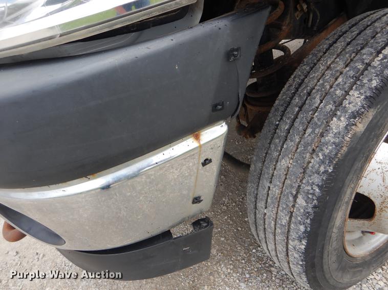 image for item DE8397 2008 Dodge Ram 4500HD Quad Cab utility truck