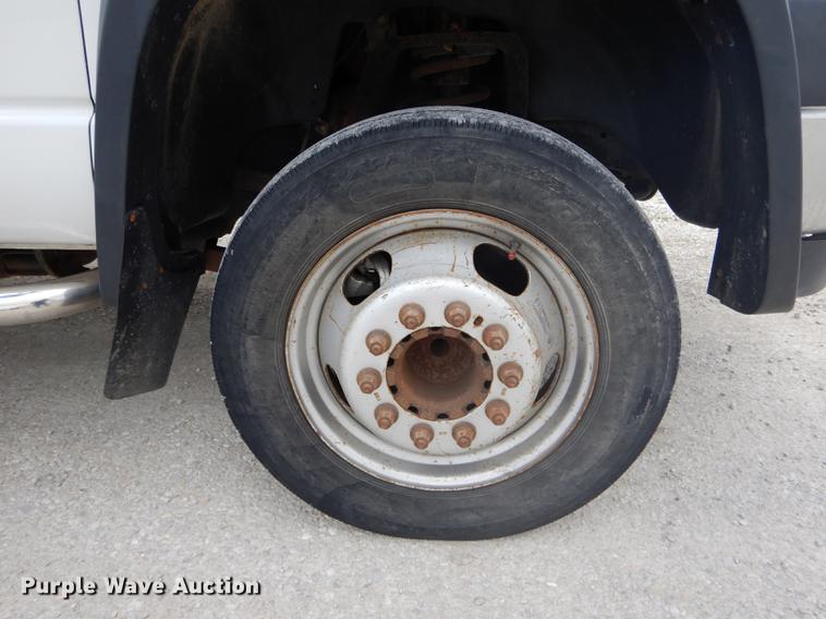 image for item DE8397 2008 Dodge Ram 4500HD Quad Cab utility truck