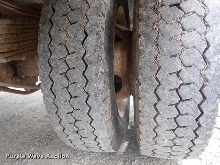 image for item DE8397 2008 Dodge Ram 4500HD Quad Cab utility truck