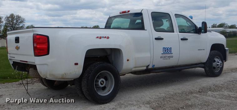 image for item DE8398 2013 Chevrolet Silverado 3500HD Crew Cab pickup truck