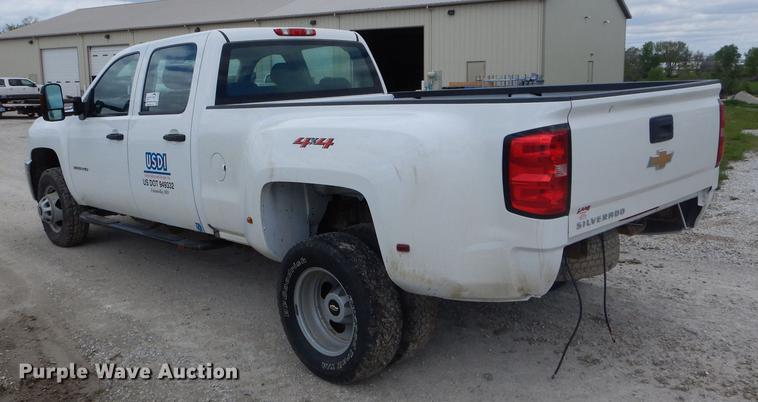 image for item DE8398 2013 Chevrolet Silverado 3500HD Crew Cab pickup truck