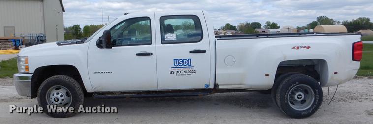 image for item DE8398 2013 Chevrolet Silverado 3500HD Crew Cab pickup truck
