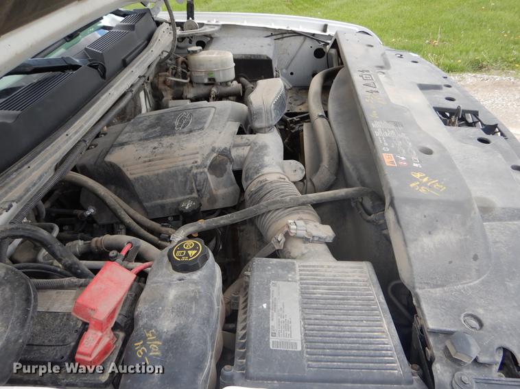 image for item DE8398 2013 Chevrolet Silverado 3500HD Crew Cab pickup truck