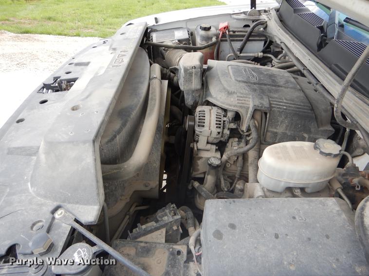 image for item DE8398 2013 Chevrolet Silverado 3500HD Crew Cab pickup truck