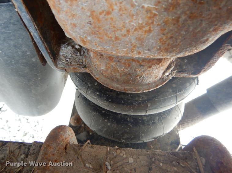 image for item DE8398 2013 Chevrolet Silverado 3500HD Crew Cab pickup truck