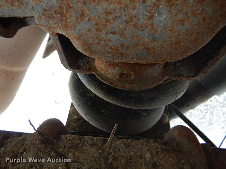 image for item DE8398 2013 Chevrolet Silverado 3500HD Crew Cab pickup truck