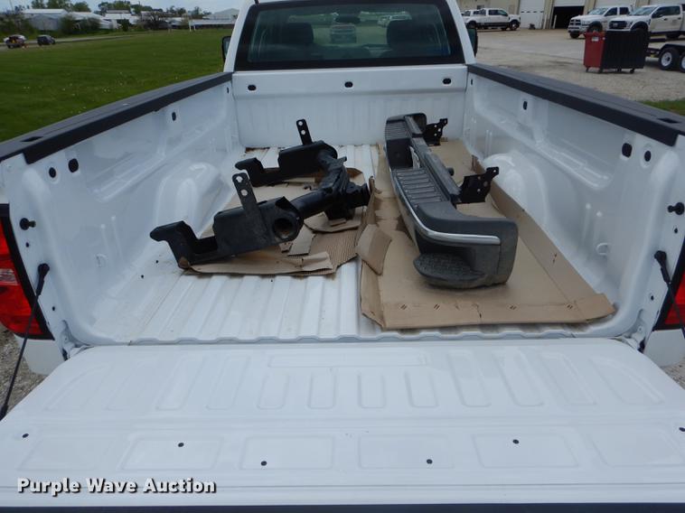 image for item DE8398 2013 Chevrolet Silverado 3500HD Crew Cab pickup truck