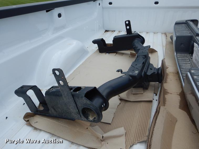 image for item DE8398 2013 Chevrolet Silverado 3500HD Crew Cab pickup truck