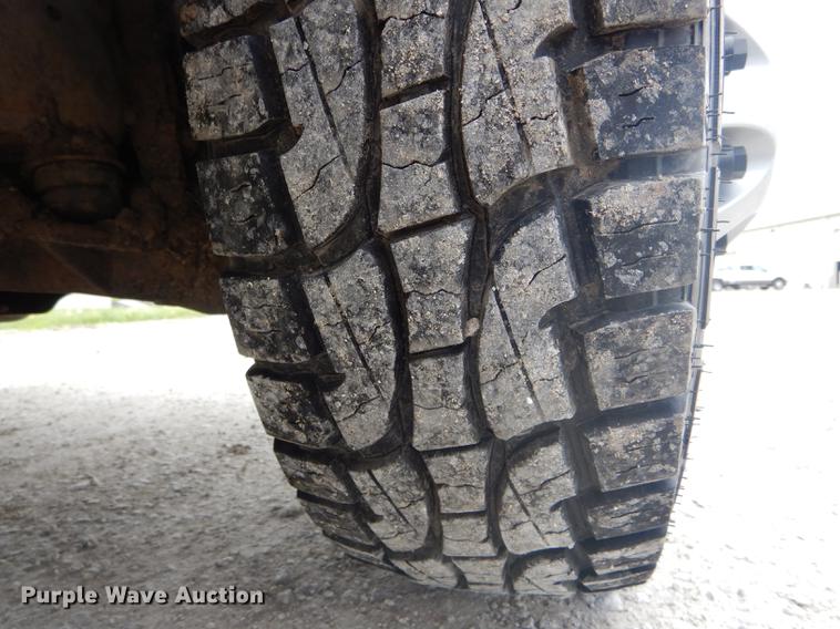 image for item DE8398 2013 Chevrolet Silverado 3500HD Crew Cab pickup truck