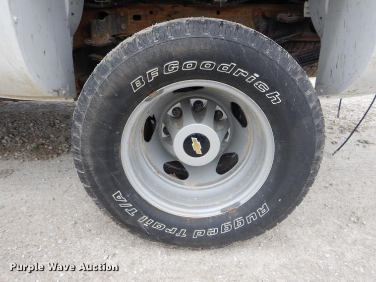 image for item DE8398 2013 Chevrolet Silverado 3500HD Crew Cab pickup truck