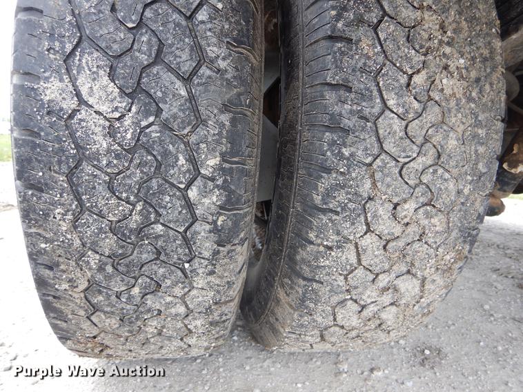 image for item DE8398 2013 Chevrolet Silverado 3500HD Crew Cab pickup truck