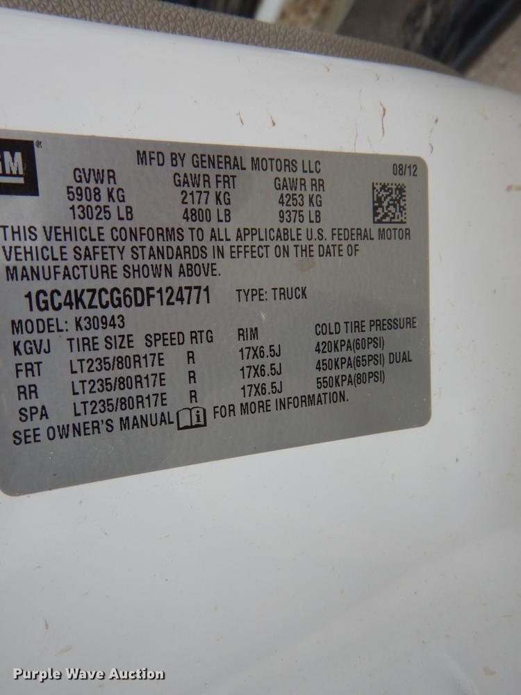 image for item DE8398 2013 Chevrolet Silverado 3500HD Crew Cab pickup truck