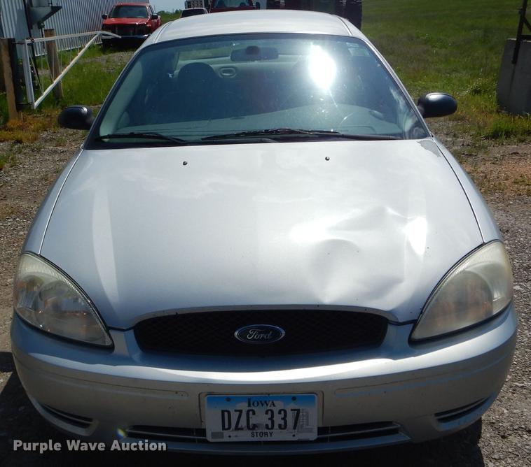 image for item DE8435 2007 Ford Taurus SE