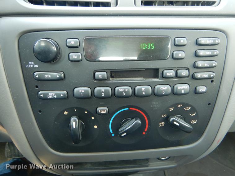 image for item DE8435 2007 Ford Taurus SE