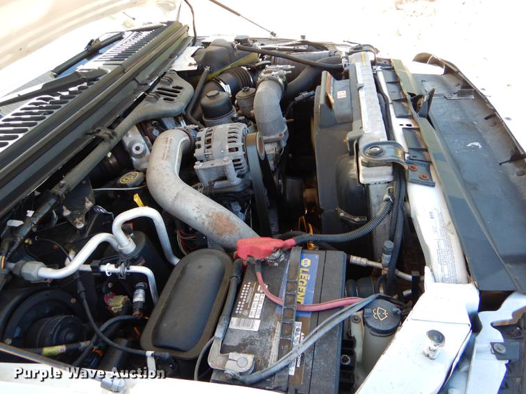 image for item DE8436 2005 Ford F350 Super Duty XL SuperCab utility bed pickup truck