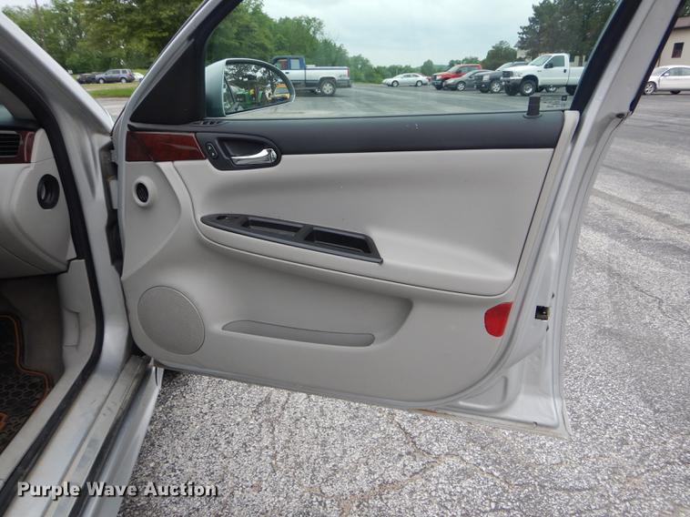 image for item DE8443 2009 Chevrolet Impala LS