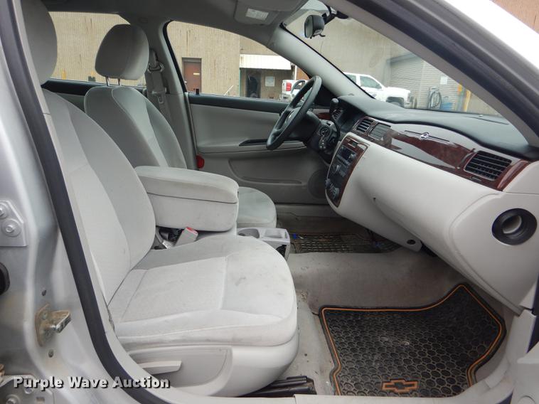 image for item DE8443 2009 Chevrolet Impala LS
