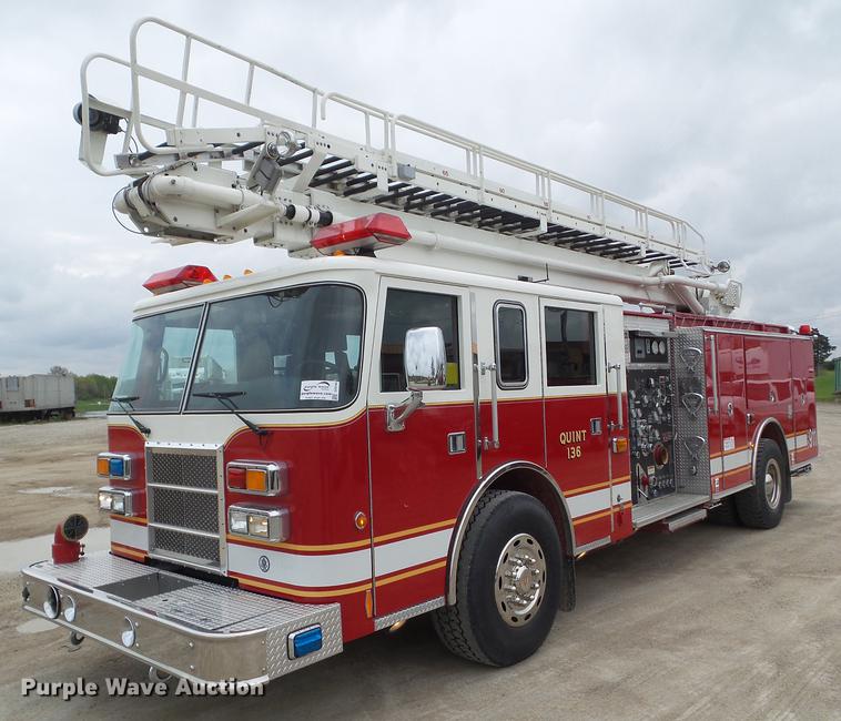 image for item DF0764 1999 Pierce aerial fire truck