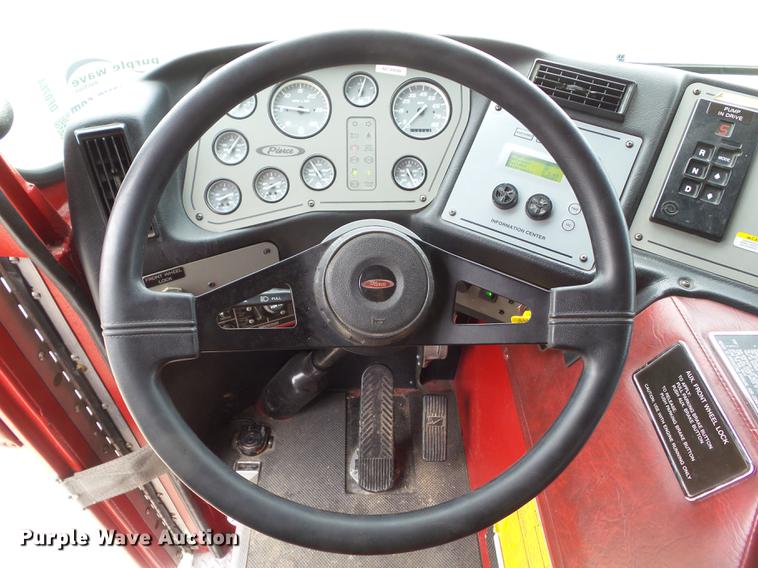 image for item DF0764 1999 Pierce aerial fire truck