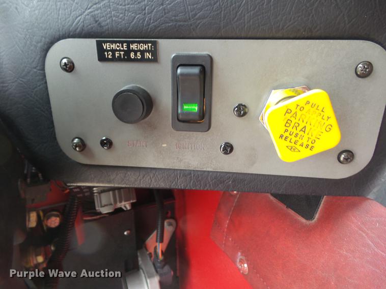 image for item DF0764 1999 Pierce aerial fire truck