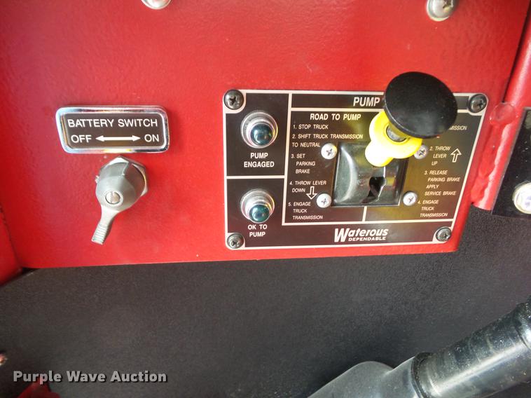 image for item DF0764 1999 Pierce aerial fire truck